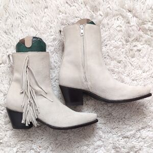 Tecovas Georgia Ivory Suede Booties